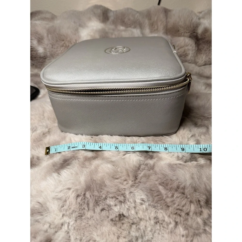 MOMIRA Large Cosmetic Train Case with Mult Setting Light Mirror Organizer